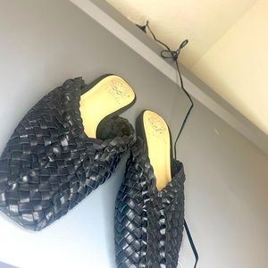 Vince Camuto summer sandal size 9 black